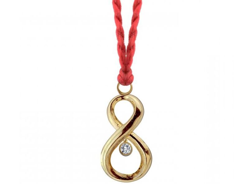 amulet pendant to attract money
